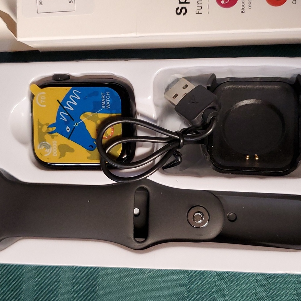 1.8 Smartwatch - Picture 2 of 3